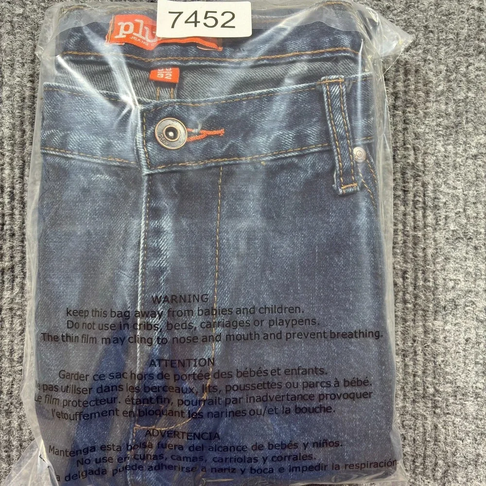 Plugg Jeans Co. Mens Size 38x32 Blue Denim Straight Leg 100% Cotton Low Rise